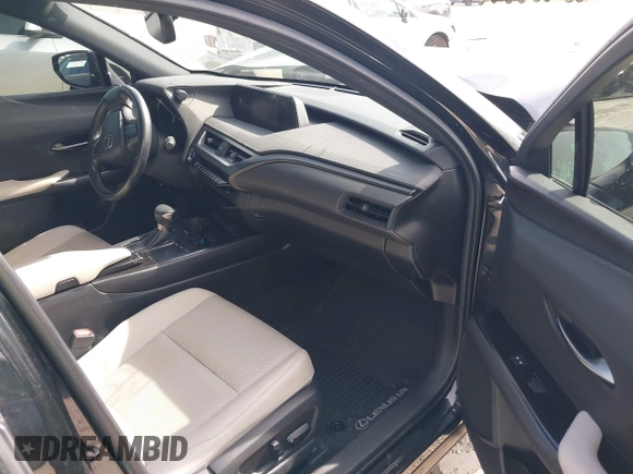 2020 Lexus UX with VIN JTHP9JBH7L2033386, listed as a IAAI auction lot 41463356 with 53,507 mi miles. Bid and sale history available at carsss.com. Image 5.