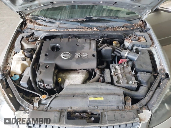 2005 Nissan Altima 2.5 S with VIN 1N4AL11D35C394401, listed as a IAAI auction lot 42103716 with 211,767 mi miles. Bid and sale history available at carsss.com. Image 10.