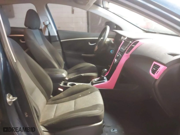 2016 Hyundai Elantra GT with VIN KMHD35LH0GU266494, listed as a IAAI auction lot 41331635 with 153,826 mi miles. Bid and sale history available at carsss.com. Image 5.