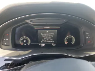2021 Audi SQ7 Premium Plus z VIN WA1AWBF77MD011184, wystawiony jako Copart lot #52017985 z przebiegiem 43 293 mil mil oraz Szkoda całkowita • Salvage title. Historia ofert i sprzedaży dostępna na DreamBid. Obrazek 9.