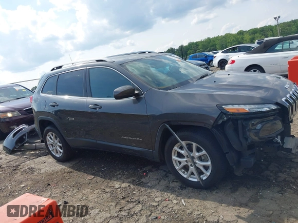 2016 Jeep Cherokee Latitude with VIN 1C4PJLCS1GW257539, listed as a IAAI auction lot 42445331 with 55,879 mi miles and . Bid and sale history available at DreamBid. Image 13.