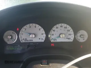 2005 Ford Thunderbird Deluxe z VIN 1FAHP60A45Y103477, wystawiony jako Copart lot #71405074 z przebiegiem 84 866 mil mil oraz Czysty tytuł • Clean title. Historia ofert i sprzedaży dostępna na DreamBid. Obrazek 9.