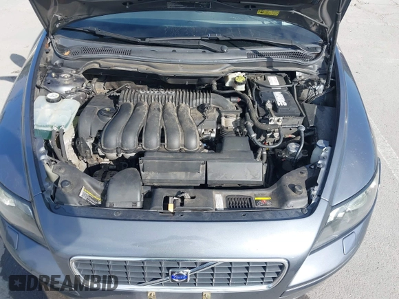 2007 Volvo S40 2.4L with VIN YV1MS390X72262259, listed as a IAAI auction lot 42092033 with 103,153 mi miles. Bid and sale history available at carsss.com. Image 10.