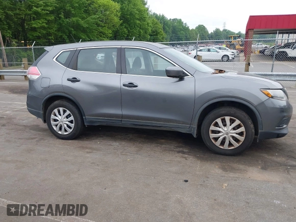 2016 Nissan Rogue SV with VIN KNMAT2MV1GP627725, listed as a IAAI auction lot 42120155 with 195,695 mi miles. Bid and sale history available at carsss.com. Image 13.