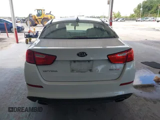 2015 Kia Optima EX z VIN 5XXGN4A72FG350868, wystawiony jako IAAI lot #42242887 z przebiegiem 222 208 mil mil oraz . Historia ofert i sprzedaży dostępna na DreamBid. Obrazek 17.