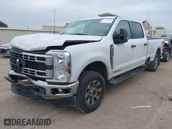2024 Ford Super Duty F-250 SRW XL with VIN 1FT7W2BT2RED24809, listed as a IAAI auction lot 42186884 with 82,971 mi miles. Bid and sale history available at carsss.com. Image 17.
