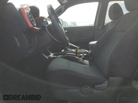 2017 Toyota Tacoma SR5 with VIN 3TMCZ5AN7HM060246, listed as a Copart auction lot 52580665 with 107,292 mi miles and Salvage Title. Bid and sale history available at carsss.com. Image 7.