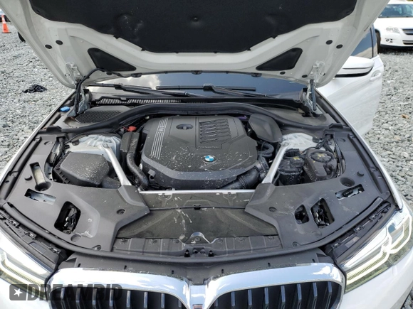 2022 BMW 5 Series 540i xDrive with VIN WBA73BJ06NWX59060, listed as a Copart auction lot 52142645 with 33,678 mi miles and Salvage title. Bid and sale history available at DreamBid. Image 11.