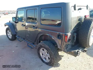 2017 Jeep Wrangler Unlimited Sport with VIN 1C4BJWDG4HL634468, listed as a IAAI auction lot 41668747 with 88,691 mi miles. Bid and sale history available at carsss.com. Image 6.