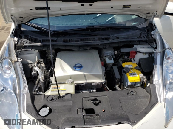 2015 Nissan LEAF SV with VIN 1N4AZ0CP0FC315123, listed as a Copart auction lot 61281063 with 47,962 mi miles. Bid and sale history available at carsss.com. Image 11.