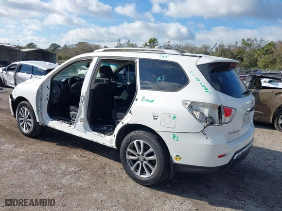 2013 Nissan Pathfinder SL with VIN 5N1AR2MN2DC650590, listed as a IAAI auction lot 41613958 with 111,264 mi miles. Bid and sale history available at carsss.com. Image 3.