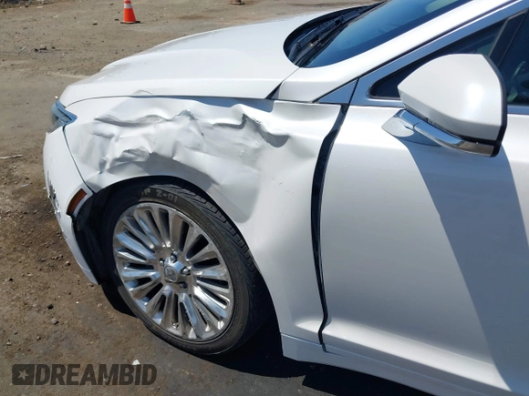 2013 Lincoln MKZ with VIN 3LN6L2JK2DR800880, listed as a IAAI auction lot 42407838 with 126,484 mi miles and . Bid and sale history available at DreamBid. Image 6.