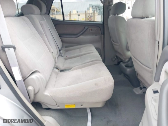 2004 Toyota Sequoia SR5 with VIN 5TDZT34A24S219659, listed as a IAAI auction lot 41784013 with 1 mi miles. Bid and sale history available at carsss.com. Image 8.