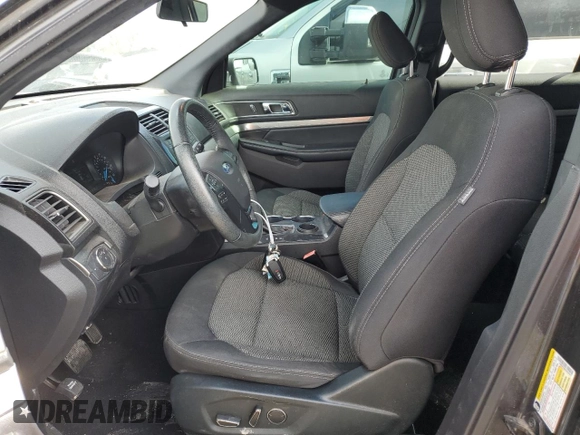 2018 Ford Explorer XLT z VIN 1FM5K7D80JGC54417, wystawiony jako Copart lot #54900345 z przebiegiem 84 896 mil mil oraz Szkoda całkowita • Salvage title. Historia ofert i sprzedaży dostępna na DreamBid. Obrazek 7.