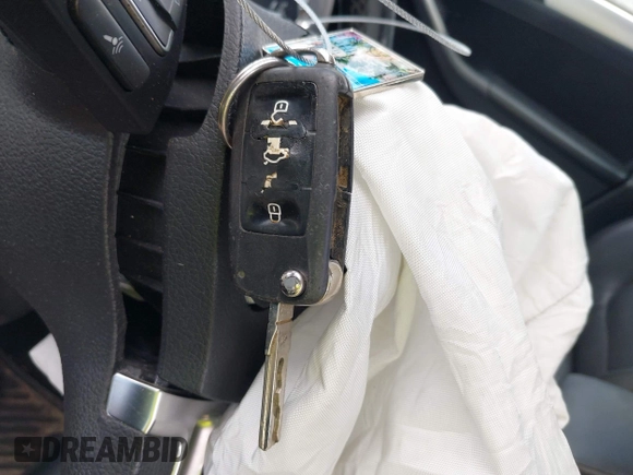 2013 Volkswagen Jetta SE с VIN 3VWDX7AJ1DM215013, выставлен на аукционе IAAI как лот 42774806 с пробегом Не указан миль и . История ставок и продаж доступна на DreamBid. Изображение 11.