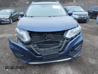 2019 Nissan Rogue SV with VIN KNMAT2MT9KP517402, listed as a IAAI auction lot 41039794 with 116,725 mi miles. Bid and sale history available at carsss.com. Image 11.