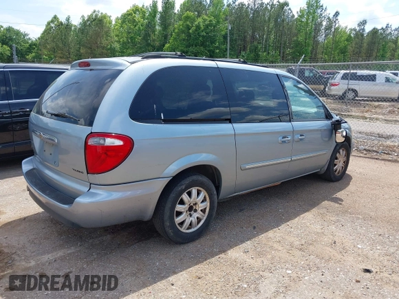 2006 Chrysler Town & Country Touring with VIN 2A4GP54LX6R757587, listed as a IAAI auction lot 42160498 with 215,850 mi miles and . Bid and sale history available at DreamBid. Image 4.
