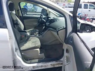 2013 Ford C-Max Hybrid SE with VIN 1FADP5AU6DL512710, listed as a IAAI auction lot 41756645 with 191,578 mi miles. Bid and sale history available at carsss.com. Image 5.