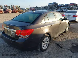 2014 Chevrolet Cruze LS with VIN 1G1PA5SH0E7336511, listed as a IAAI auction lot 41954161 with 73,798 mi miles. Bid and sale history available at carsss.com. Image 4.