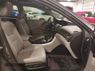2016 Honda Accord Touring with VIN 1HGCR3F92GA029435, listed as a IAAI auction lot 42180794 with 132,658 mi miles and . Bid and sale history available at DreamBid. Image 5.