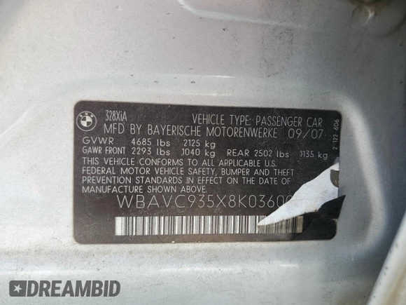 2008 BMW 3 Series 328xi z VIN WBAVC935X8K036008, wystawiony jako Copart lot #57130885 z przebiegiem 216 919 mil mil oraz Czysty tytuł • Clean title. Historia ofert i sprzedaży dostępna na DreamBid. Obrazek 12.