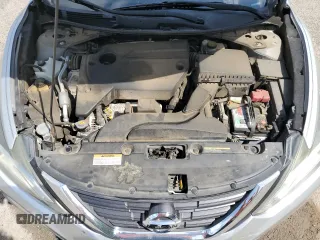 2017 Nissan Altima S with VIN 1N4AL3AP9HN317949, listed as a Copart auction lot 60840745 with 109,727 mi miles and Salvage title. Bid and sale history available at DreamBid. Image 11.