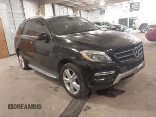 2014 Mercedes-Benz M ML 350 with VIN 4JGDA5HB5EA412462, listed as a IAAI auction lot 41328771 with 160,856 mi miles. Bid and sale history available at carsss.com. Image 1.