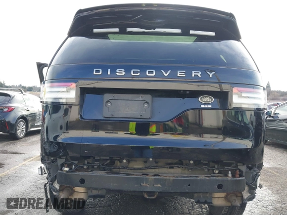 2019 Land Rover Discovery SE with VIN SALRG2RVXKA087358, listed as a IAAI auction lot 41464589 with 58,508 mi miles and . Bid and sale history available at DreamBid. Image 6.