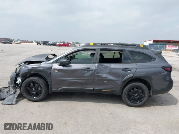 2022 Subaru Outback Wilderness z VIN 4S4BTGUD7N3216208, wystawiony jako IAAI lot #41918716 z przebiegiem 47 690 mil mil oraz . Historia ofert i sprzedaży dostępna na DreamBid. Obrazek 15.