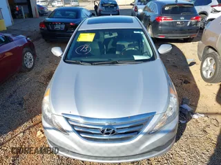 2014 Hyundai Sonata SE with VIN 5NPEC4AC0EH848726, listed as a IAAI auction lot 41747200 with 121,720 mi miles and . Bid and sale history available at DreamBid. Image 6.