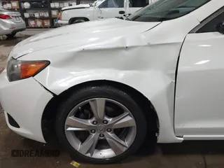 2014 Acura ILX z VIN 19VDE1F35EE006166, wystawiony jako IAAI lot #41320730 z przebiegiem 203 151 mil mil oraz . Historia ofert i sprzedaży dostępna na DreamBid. Obrazek 6.