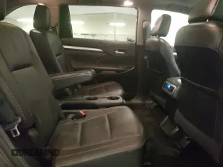 2018 Toyota Highlander SE z VIN 5TDJZRFH8JS528329, wystawiony jako Copart lot #56682465 z przebiegiem 131 082 mil mil oraz Szkoda całkowita • Salvage title. Historia ofert i sprzedaży dostępna na DreamBid. Obrazek 11.