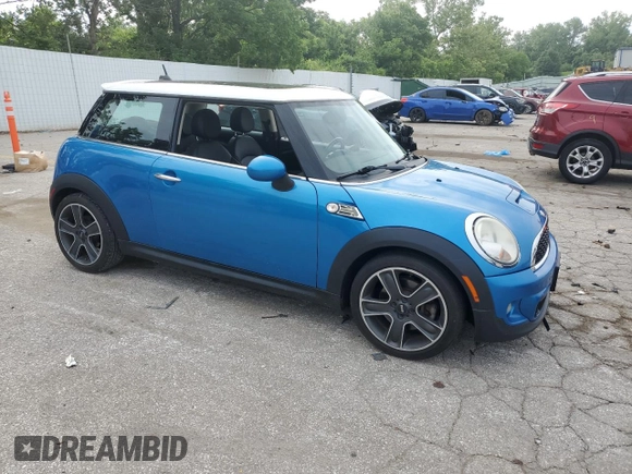 2011 MINI Hardtop S with VIN WMWSV3C54BTY13746, listed as a Copart auction lot 60811275 with 93,346 mi miles and Clean title. Bid and sale history available at DreamBid. Image 4.