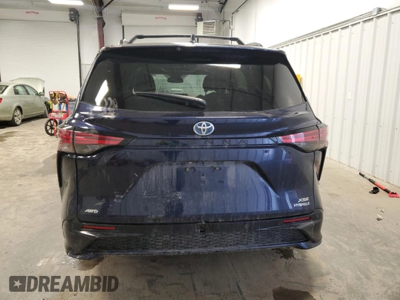 2024 Toyota Sienna XSE z VIN 5TDDSKFC2RS117341, wystawiony jako Copart lot #46500865 z przebiegiem 14 637 mil mil oraz Szkoda całkowita • Salvage title. Historia ofert i sprzedaży dostępna na DreamBid. Obrazek 6.