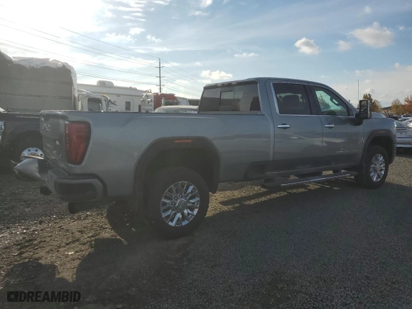 2024 GMC Sierra 3500HD Denali with VIN 1GT49WEY5RF325018, listed as a Copart auction lot 73055624 with 14,141 mi miles and Salvage Title. Bid and sale history available at carsss.com. Image 3.