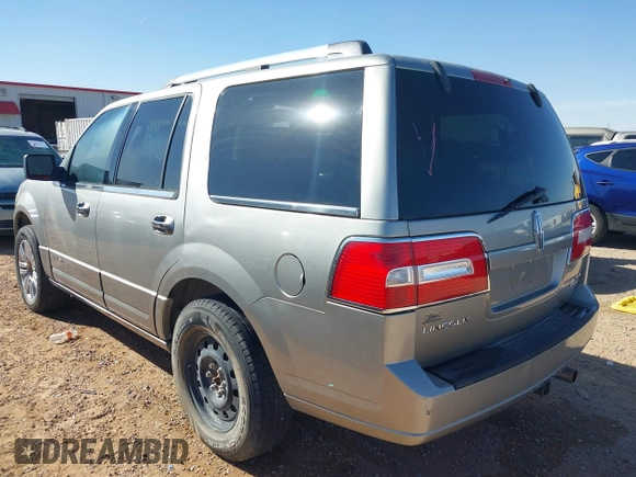 2008 Lincoln Navigator with VIN 5LMFU28548LJ00213, listed as a IAAI auction lot 41846489 with 1 mi miles. Bid and sale history available at carsss.com. Image 3.