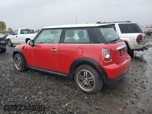 2011 MINI Hardtop z VIN WMWSU3C52BT099618, wystawiony jako Copart lot #78232484 z przebiegiem 98 302 mil mil oraz Czysty tytuł • Clean title. Historia ofert i sprzedaży dostępna na DreamBid. Obrazek 2.