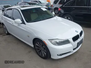 2011 BMW 3 Series 328i xDrive с VIN WBAPK7C56BA972057, выставлен на аукционе IAAI как лот 42349857 с пробегом 129 428 миль миль и . История ставок и продаж доступна на DreamBid. Изображение 1.