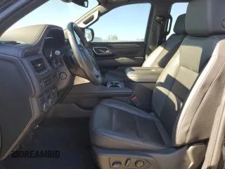 2023 Chevrolet Suburban z VIN 1GNSKDKL2PR286237, wystawiony jako Copart lot #46179735 z przebiegiem 29 518 mil mil oraz Szkoda całkowita • Salvage title. Historia ofert i sprzedaży dostępna na DreamBid. Obrazek 7.