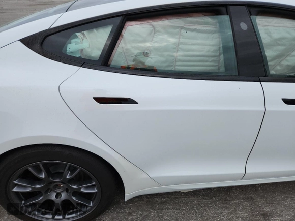 2022 Tesla Model S with VIN 5YJSA1E50NF476127, listed as a Copart auction lot 60225465 with Not provided miles and Salvage title. Bid and sale history available at DreamBid. Image 10.
