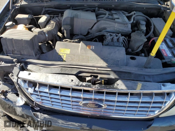 2003 Ford Explorer Limited z VIN 1FMZU75K13ZA06027, wystawiony jako Copart lot #81555664 z przebiegiem 192 382 mil mil oraz Szkoda całkowita • Salvage title. Historia ofert i sprzedaży dostępna na DreamBid. Obrazek 14.