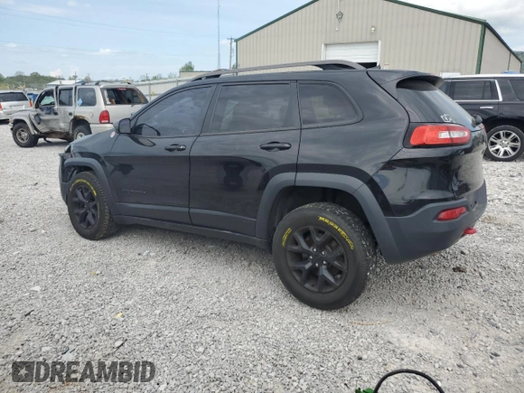 2016 Jeep Cherokee Trailhawk z VIN 1C4PJMBB8GW203534, wystawiony jako Copart lot #54403945 z przebiegiem 168 080 mil mil oraz Szkoda całkowita • Salvage title. Historia ofert i sprzedaży dostępna na DreamBid. Obrazek 2.