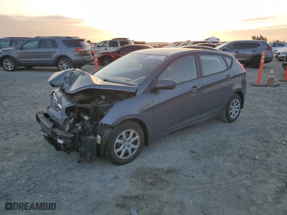 2013 Hyundai Accent GL with VIN KMHCT5AE4DU089853, listed as a Copart auction lot 71765464 with 113,301 mi miles and Salvage Title. Bid and sale history available at carsss.com. Image 1.