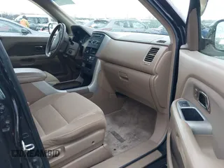 2006 Honda Pilot EX with VIN 2HKYF18476H504328, listed as a IAAI auction lot 40746937 with 232,826 mi miles and . Bid and sale history available at DreamBid. Image 5.