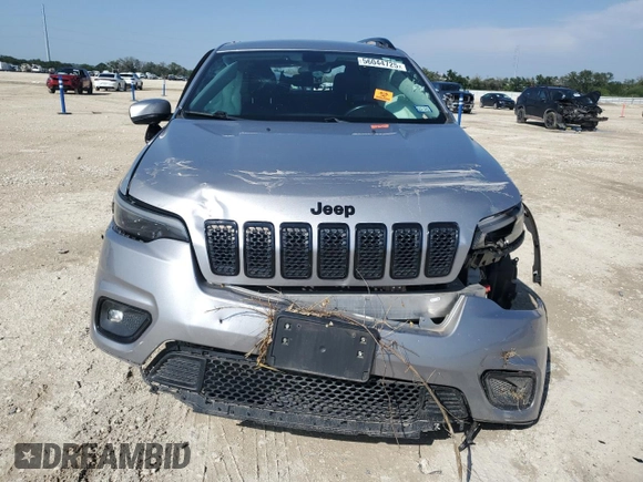 2019 Jeep Cherokee Latitude Plus with VIN 1C4PJLLB6KD338752, listed as a Copart auction lot 56044725 with 70,448 mi miles and Salvage title. Bid and sale history available at DreamBid. Image 5.