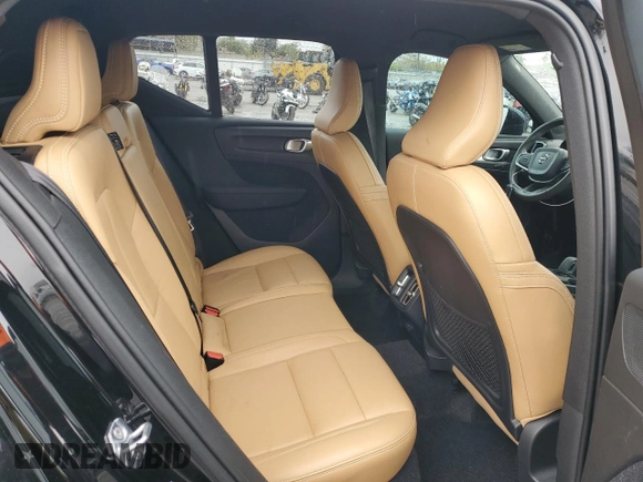 2020 Volvo XC40 Momentum with VIN YV4162UK6L2275372, listed as a Copart auction lot 49431345 with 61,151 mi miles and Salvage Title. Bid and sale history available at DreamBid. Image 11.