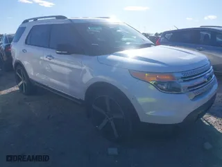 2014 Ford Explorer XLT with VIN 1FM5K8D8XEGA67150, listed as a IAAI auction lot 41731862 with 246,182 mi miles. Bid and sale history available at carsss.com. Image 1.