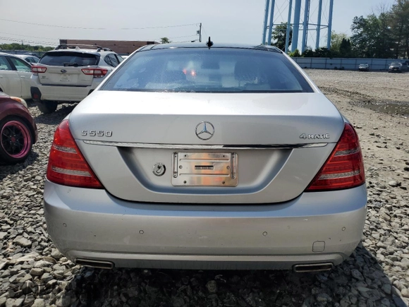 2012 Mercedes-Benz S 550 z VIN WDDNG9EB9CA477398, wystawiony jako Copart lot #58166975 z przebiegiem 98 763 mil mil oraz Szkoda całkowita • Salvage title. Historia ofert i sprzedaży dostępna na DreamBid. Obrazek 6.