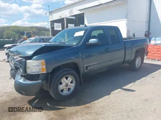 2009 Chevrolet Silverado 1500 LT with VIN 1GCEK29099Z214279, listed as a IAAI auction lot 42112324 with 55,953 mi miles and . Bid and sale history available at DreamBid. Image 17.