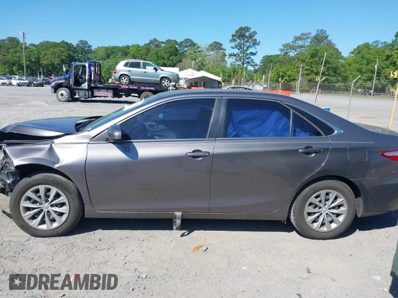 2017 Toyota Camry XLE with VIN 4T1BF1FK2HU279053, listed as a IAAI auction lot 42050455 with 100,896 mi miles. Bid and sale history available at carsss.com. Image 14.